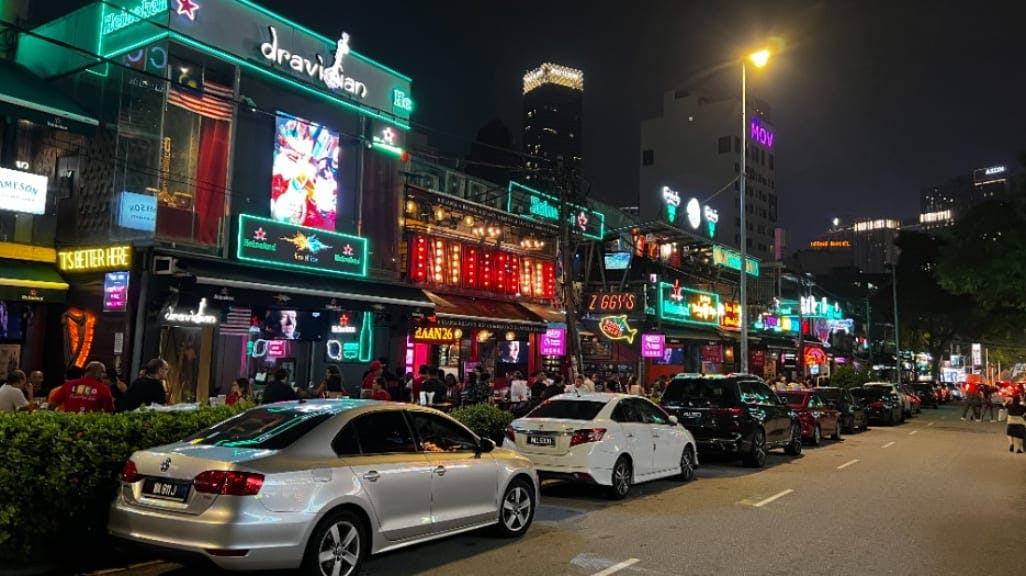 Drinks at Changkat Bukit Bintang:  The Epicenter of Nightlife and Entertainment